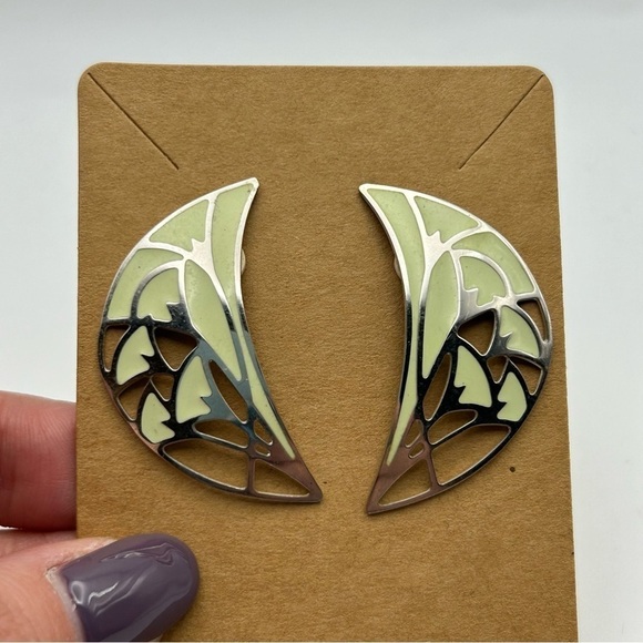 Vintage Berebi Silver Tone Crescent Shaped Stud Earrings with Pastel Green - Picture 9 of 9